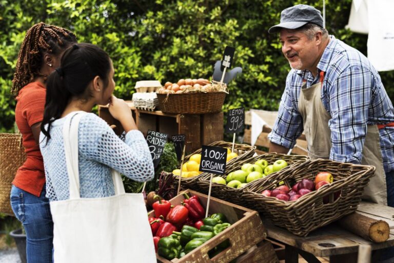 From Farm to Table: 12 Family-Friendly Farmers Markets to Visit