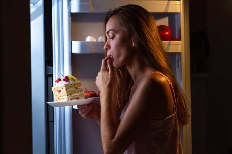 18 Foods You Should Avoid to Prevent Depression