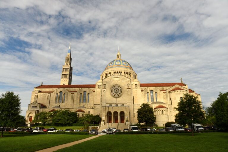 21 Iconic Christian Landmarks in the U.S. You Need to Visit